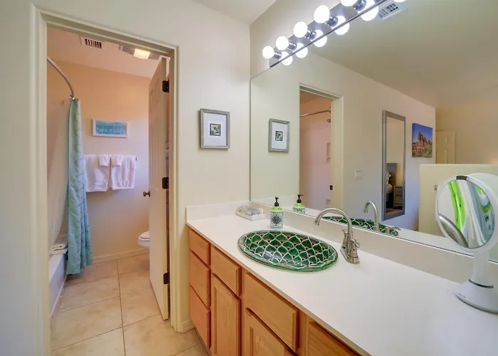 3 Mi To Dtwn Red Rock Retreat With Patio *